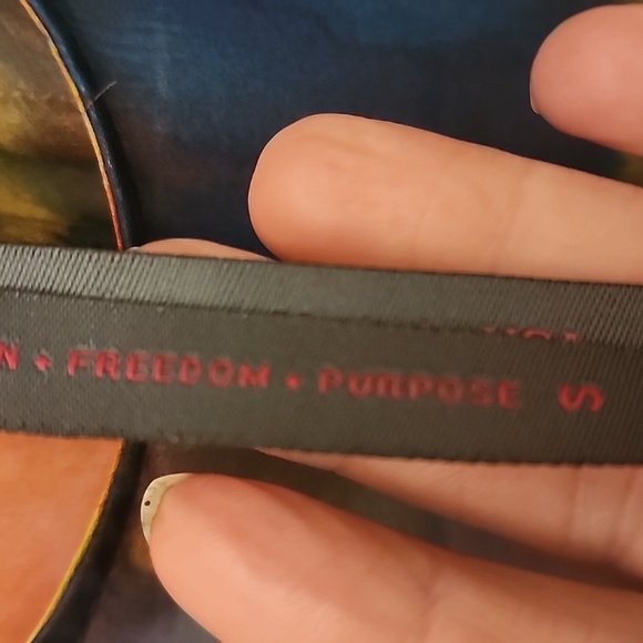 ABI Ferrin Poncho Top sz Small Multi colored - Picture 3 of 6